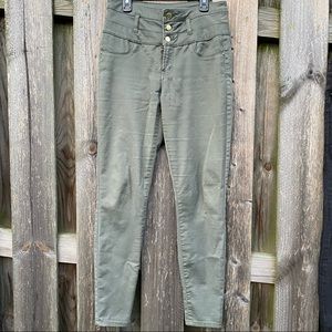 Refuge High Waisted Olive Green Stretchy Jeans Size 6